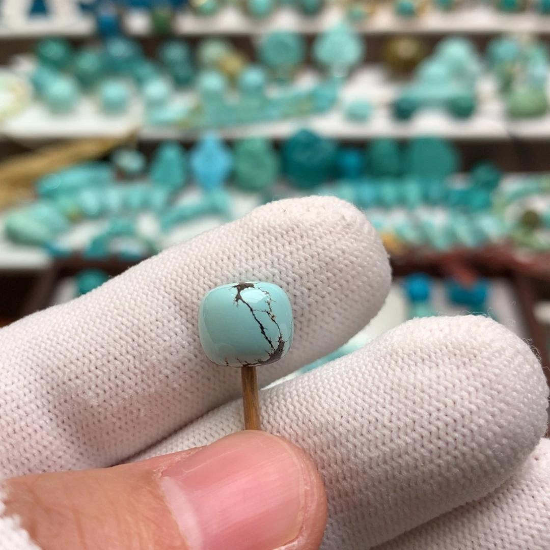 S***鬧绿松石未镶嵌散珠