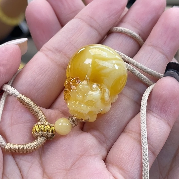 琥珀未镶嵌珠宝奇石h19