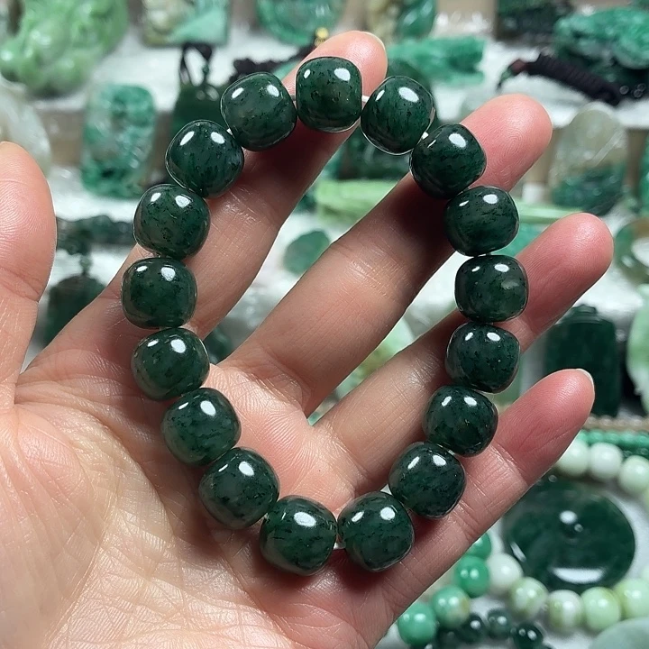 茉***茶独山玉未镶嵌吊坠