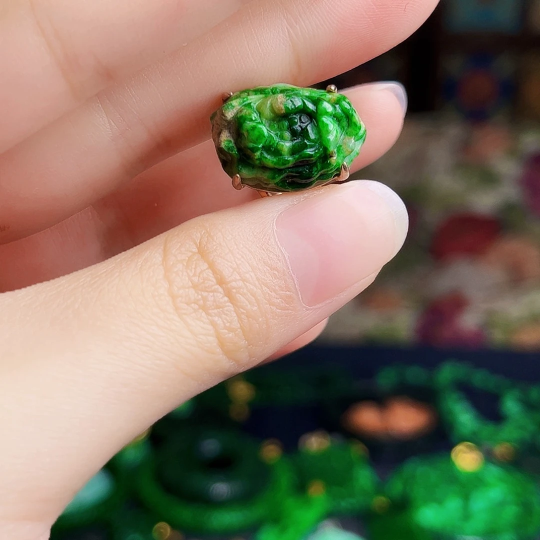 颈饰银S925镶嵌翡翠多样性