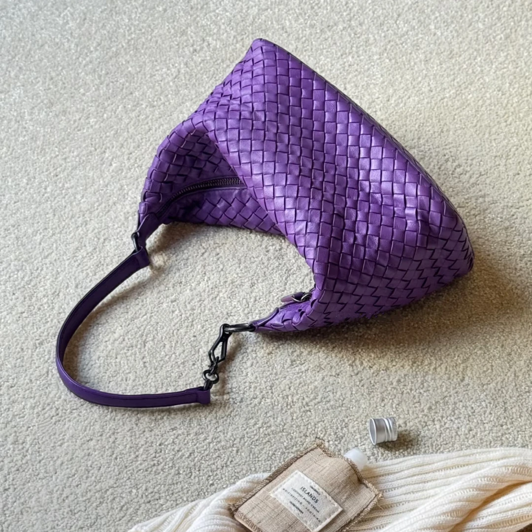 95新 BOTTEGA VENETA/葆蝶家 葆蝶家/单肩包/8251