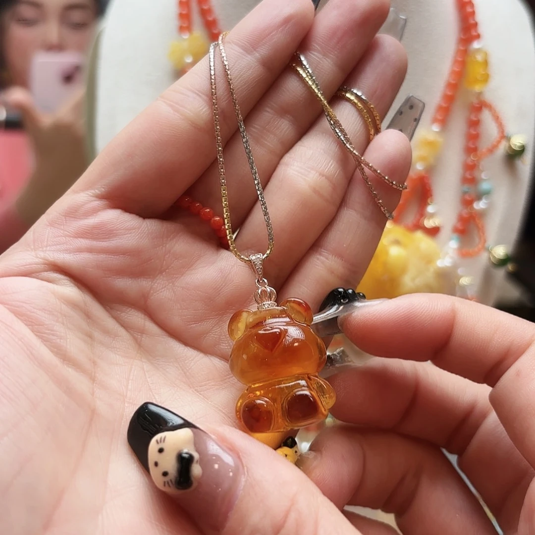 琥珀颈饰未镶嵌琥珀