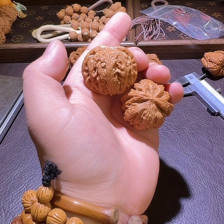 文玩核桃把件九号大粗筋