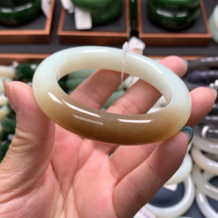 【闪购商品】未镶嵌手镯和田玉3