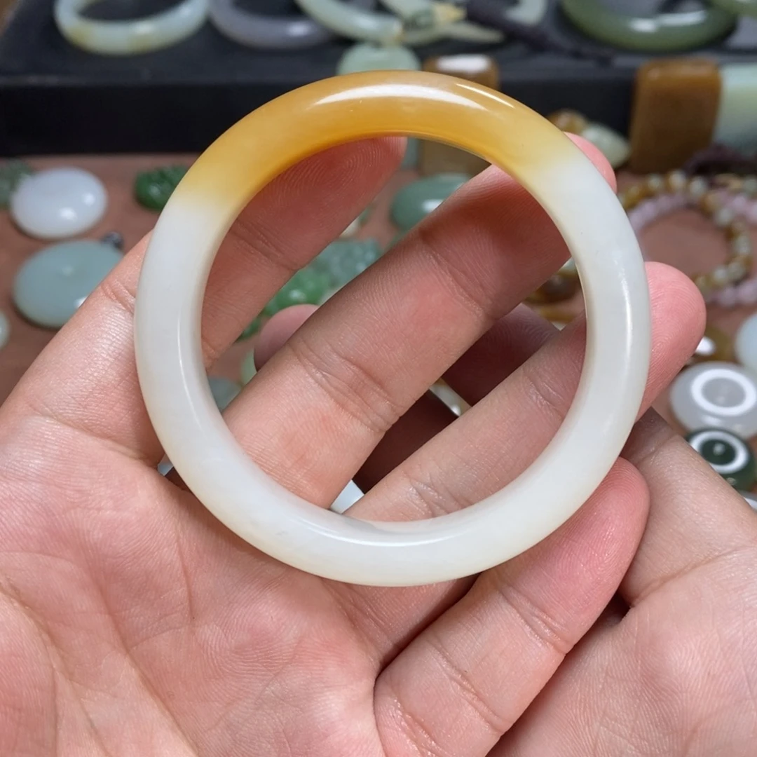 和田玉吊坠(不含链)未镶嵌