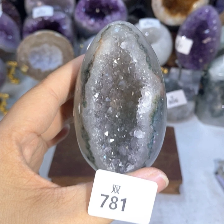 未镶嵌水晶大型摆件（非配饰）