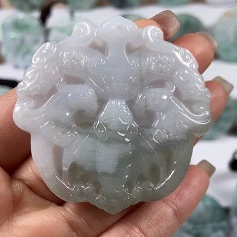 翡翠颈饰未镶嵌飞天貔貅福利