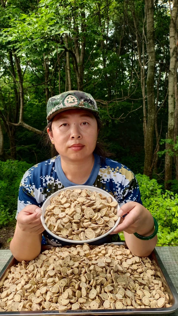 长白山黄芪片大山自然生长北芪切片林下老黄芪