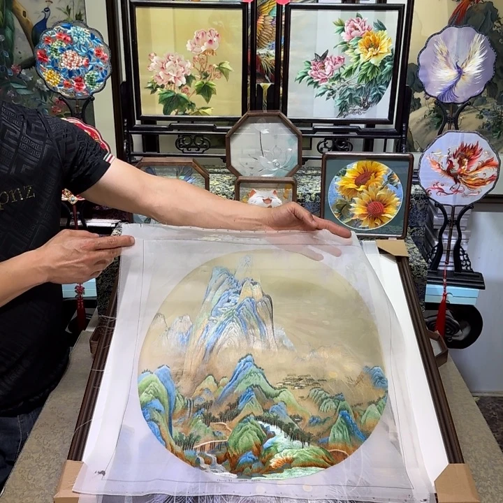 刺绣刺绣工艺精湛