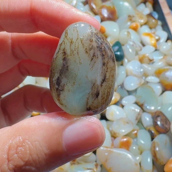 颈饰未镶嵌和田玉（糖玉）20克