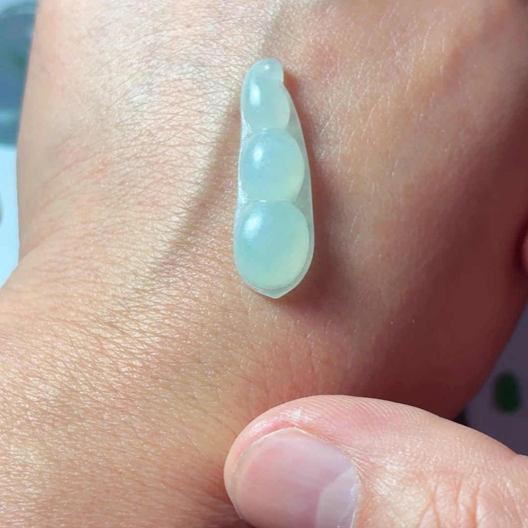 定制翡翠未镶嵌包工