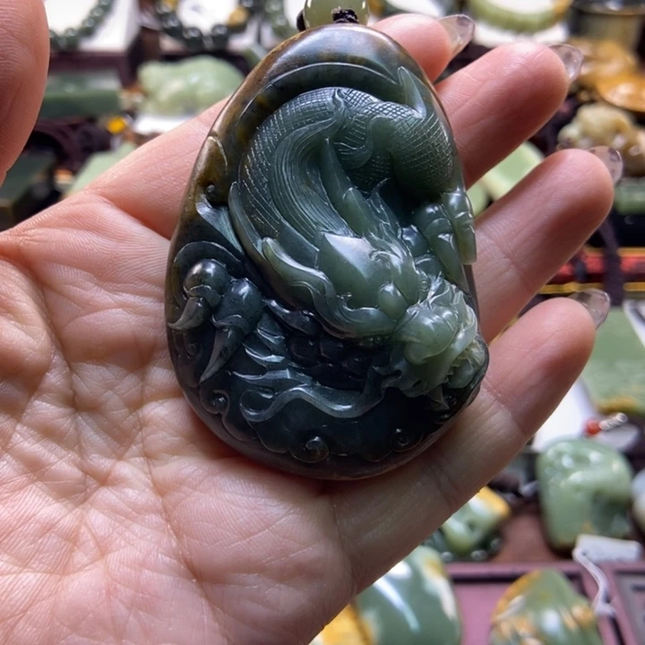 未镶嵌岫岩河磨玉（透闪石质玉）把件紫*