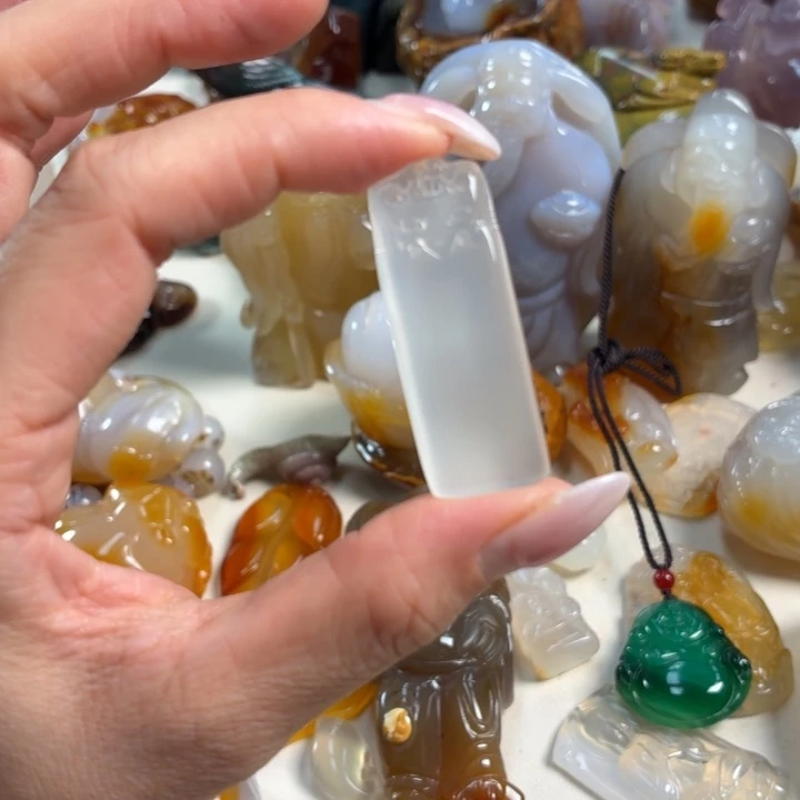 玛瑙/玉髓未镶嵌吊坠(不含链)