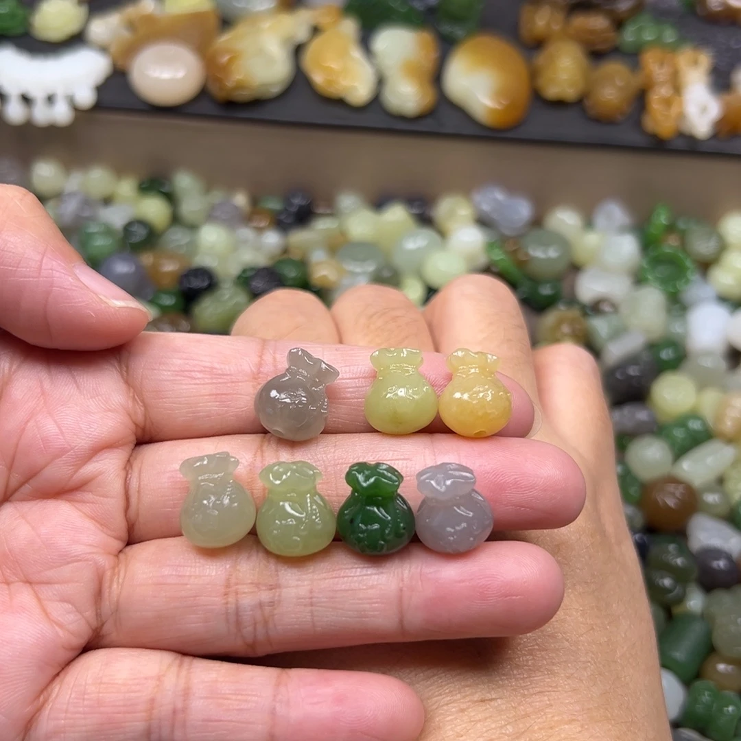 和田玉未镶嵌颈饰128多样性发其一