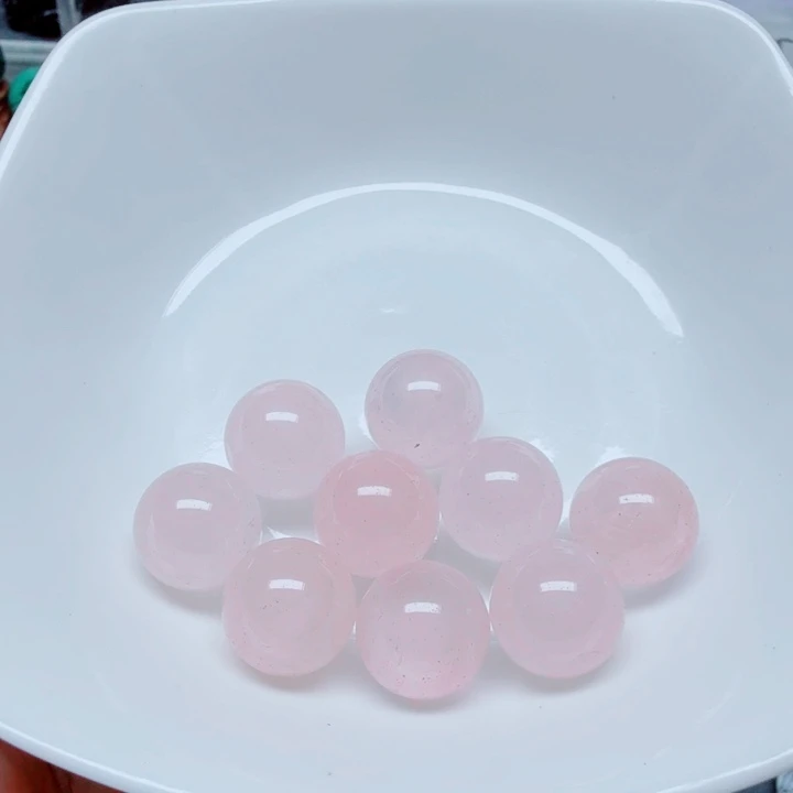 未镶嵌颈饰水晶水晶