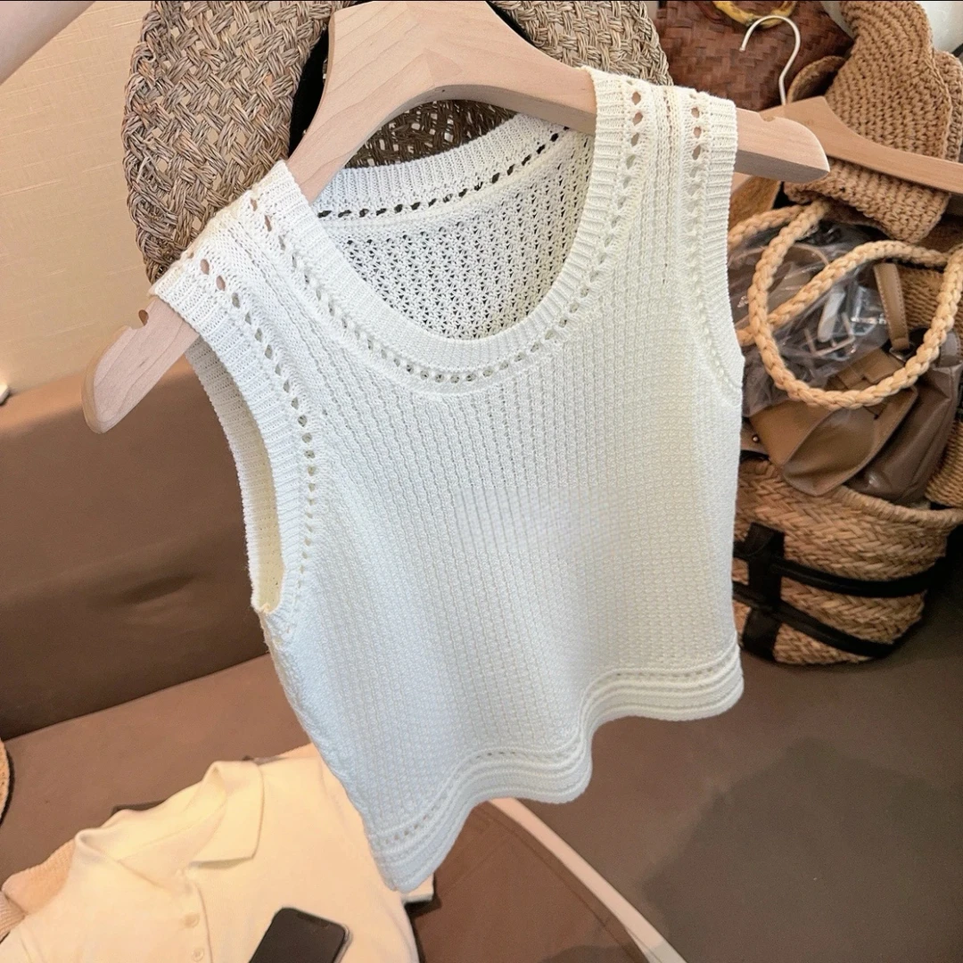 设计感时尚毛织圆领镂空背心通勤百搭女2025夏季新款休闲无袖上衣