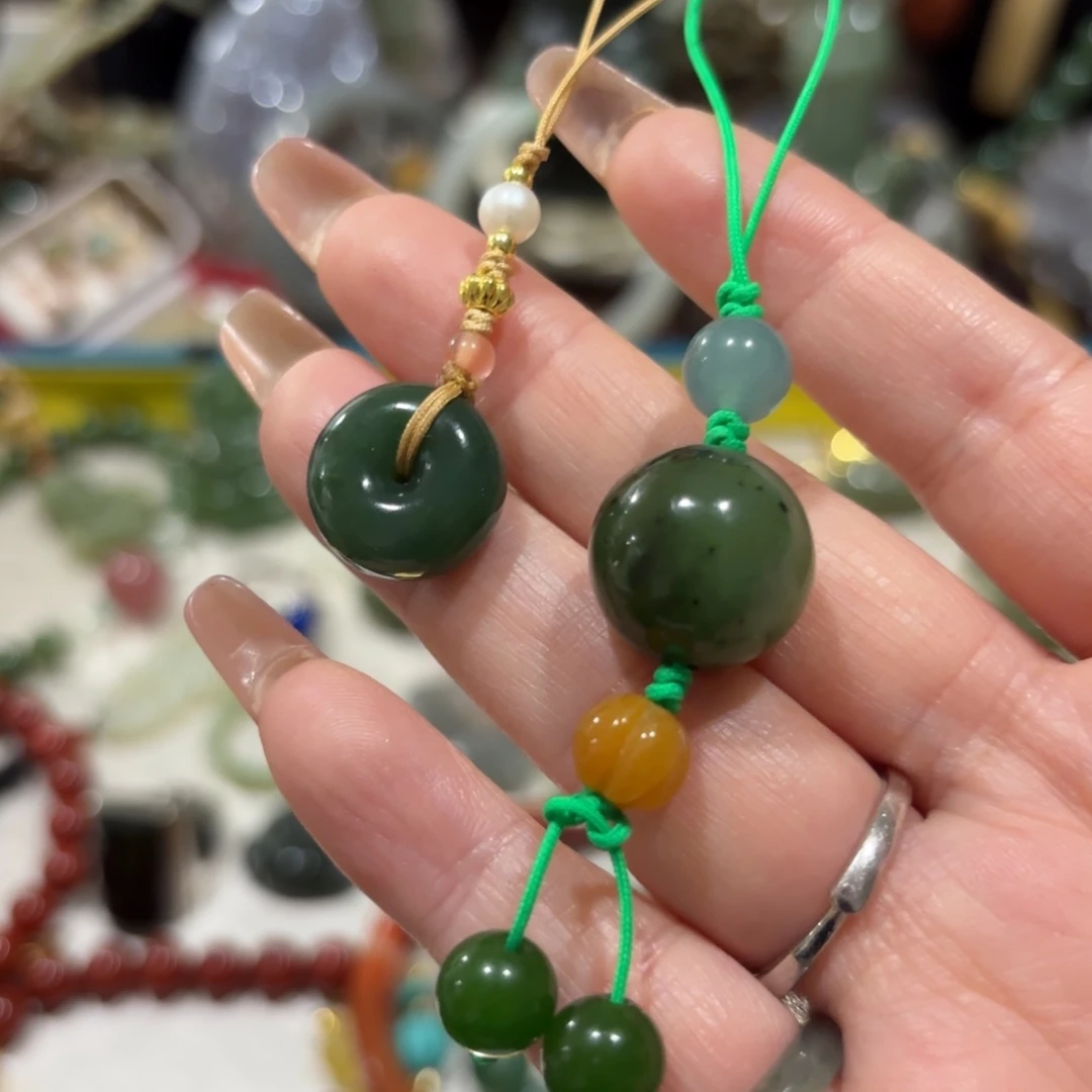 和田玉（碧玉）未镶嵌颈饰打包