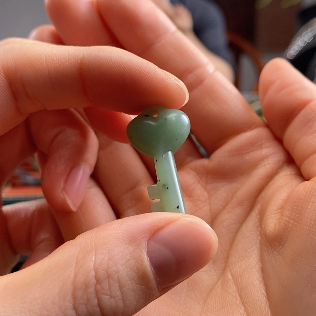 颈饰未镶嵌和田玉爱***