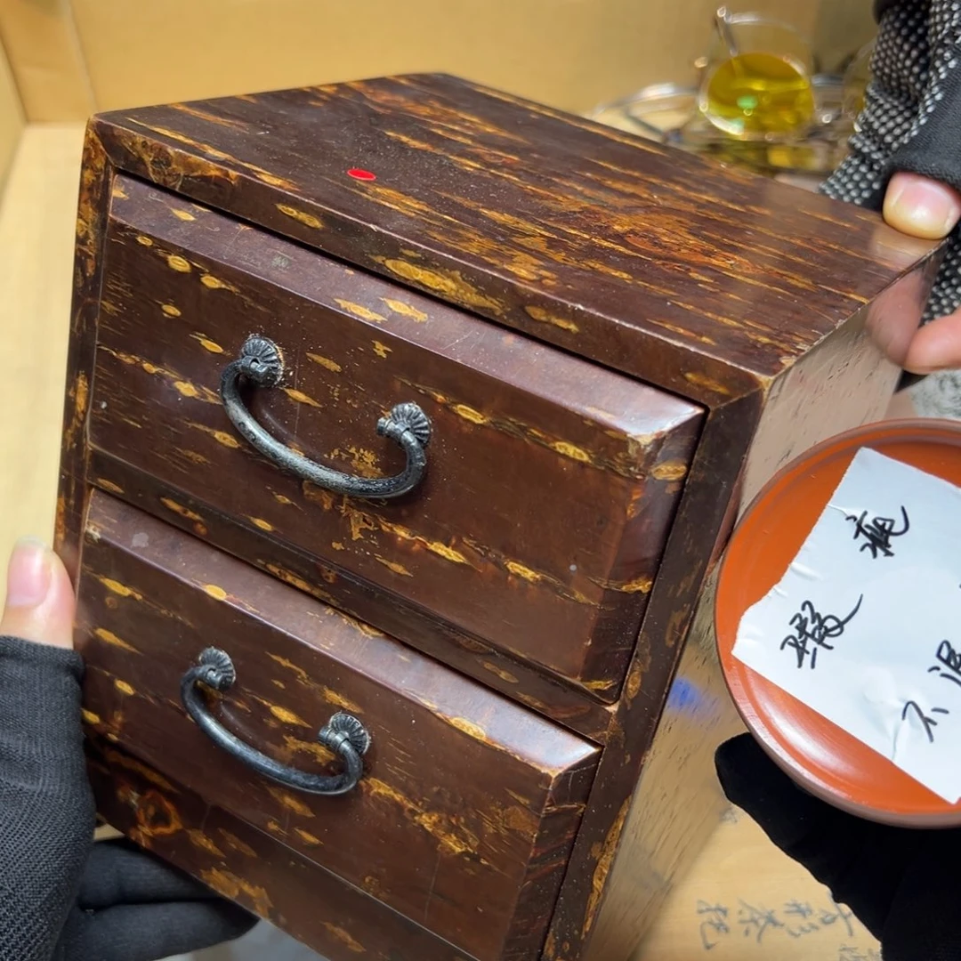 小****瓷片哈哈哈哈哈哈哈哈