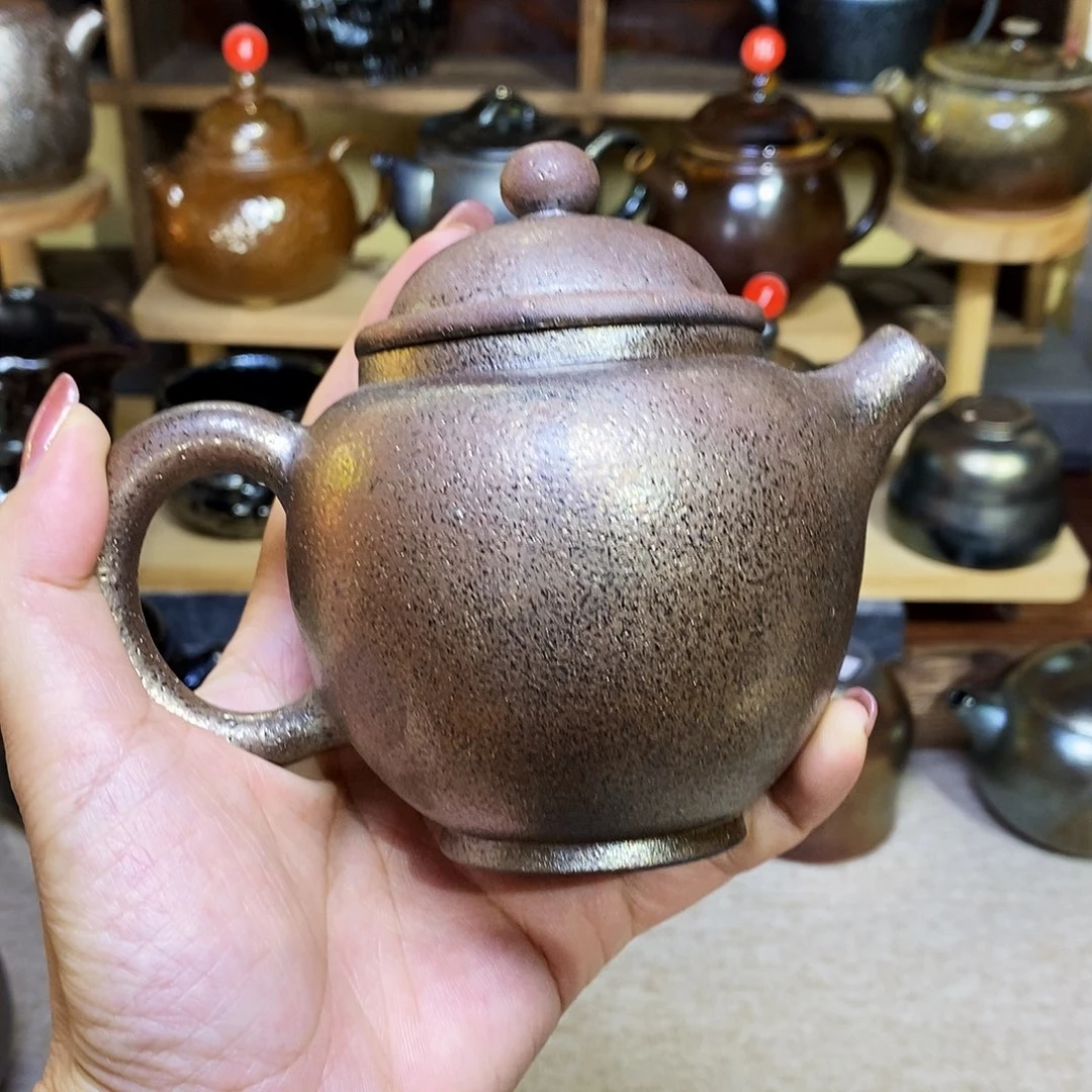 云南建水柴烧特价壶