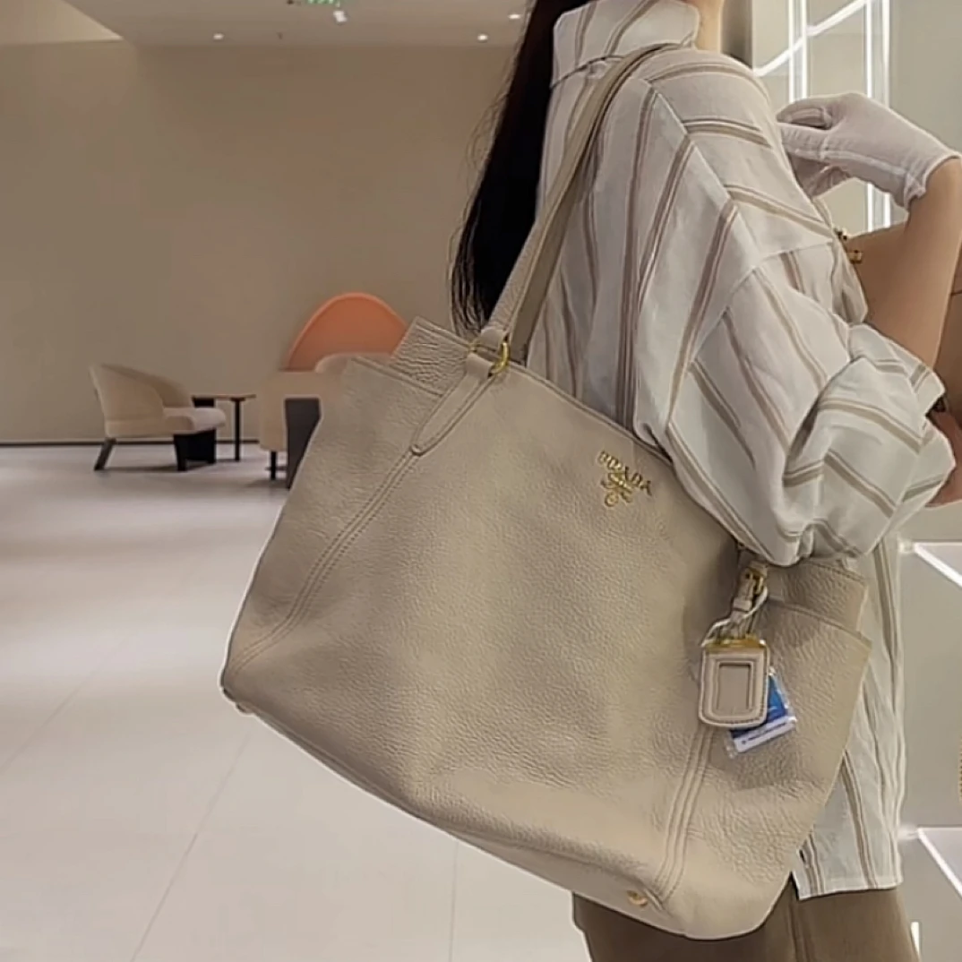 95新 Prada/普拉达 单肩包托特/JW7673