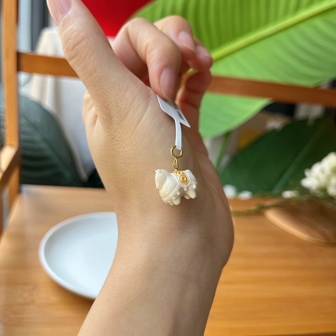 【珠宝厂长】约15mm猛犸牙马上有钱提溜