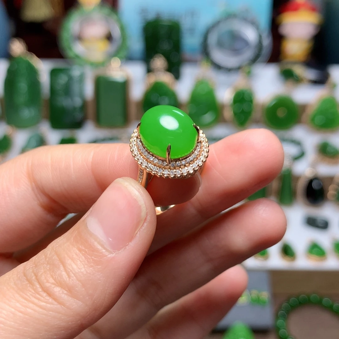 和田玉（碧玉）戒指18K金镶嵌