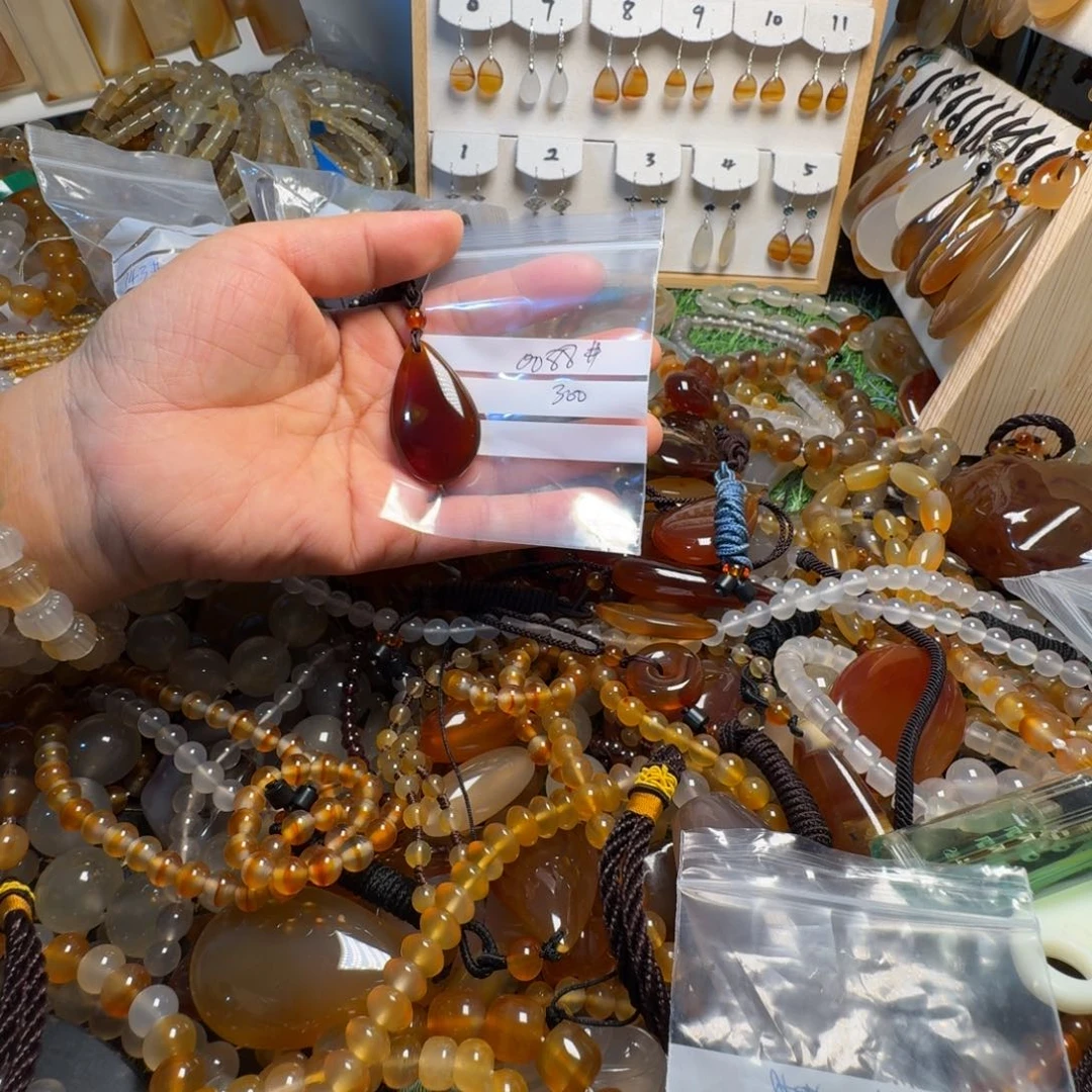 大***萄玛瑙/玉髓未镶嵌颈饰0088