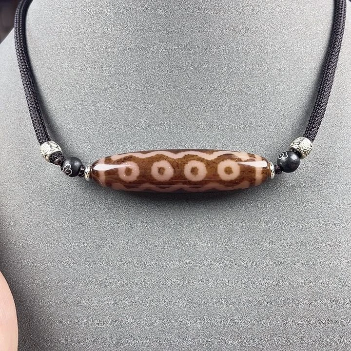 玛瑙/玉髓颈饰合金吉品