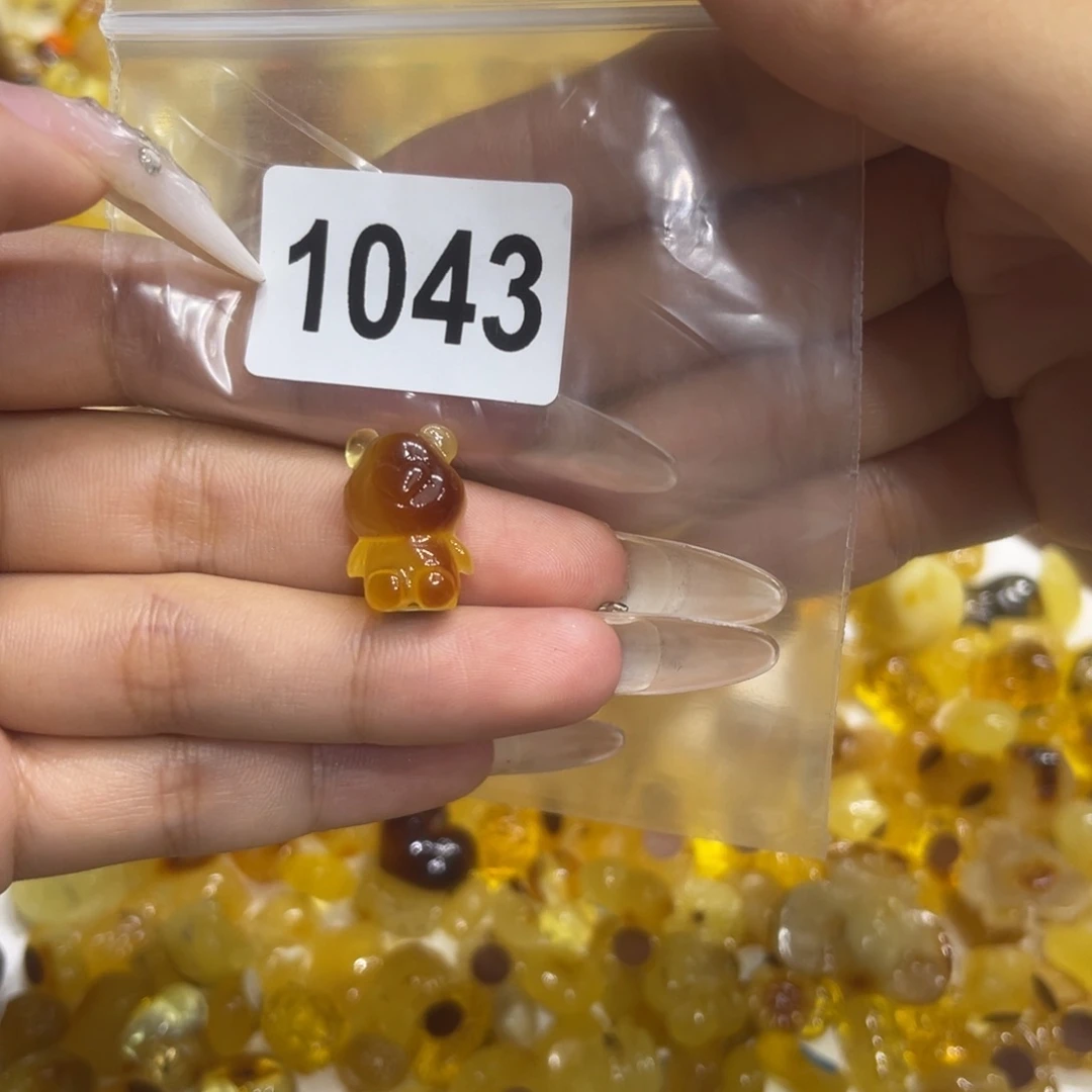 琥珀未镶嵌珠宝奇石