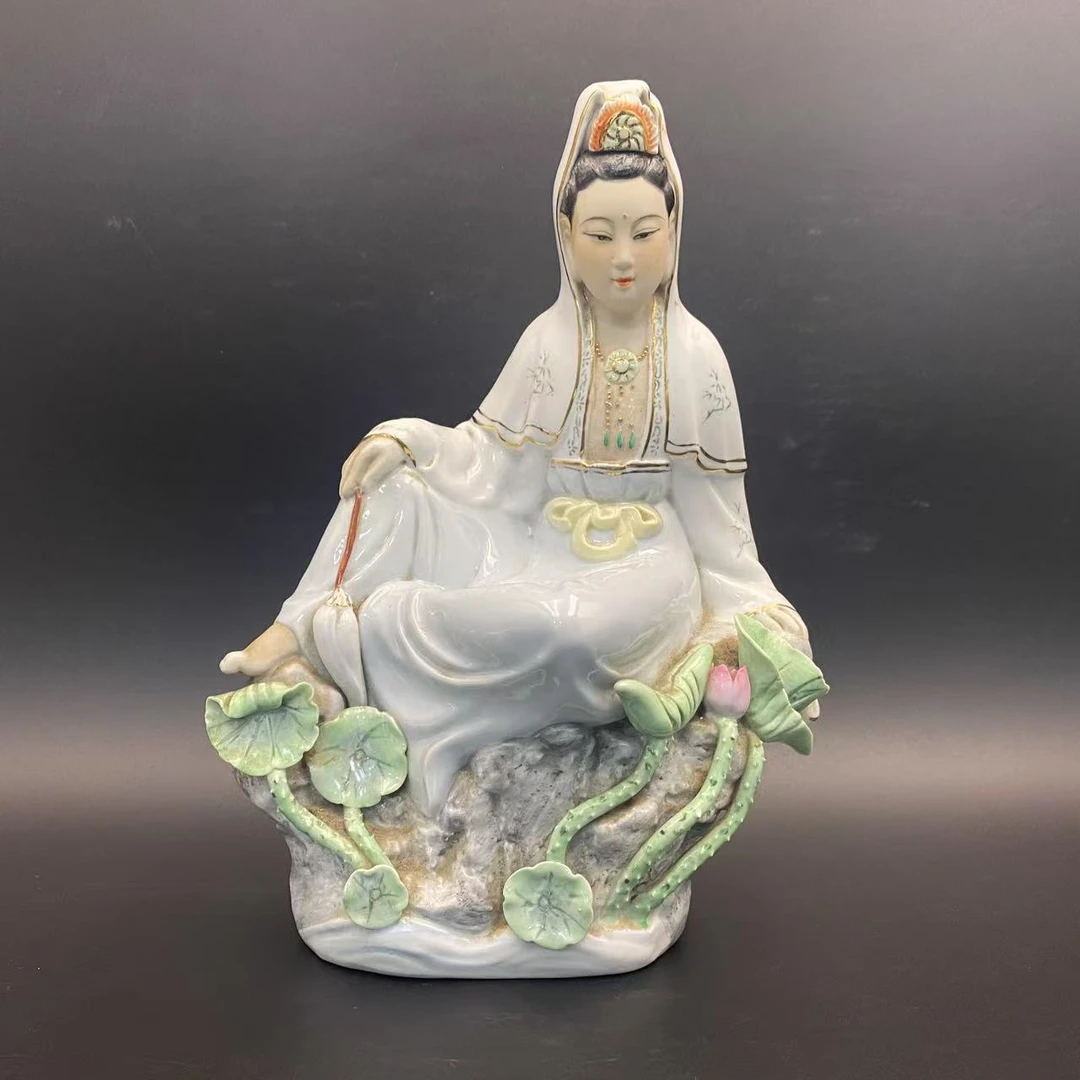 人物陶瓷摆件（观音摆件）