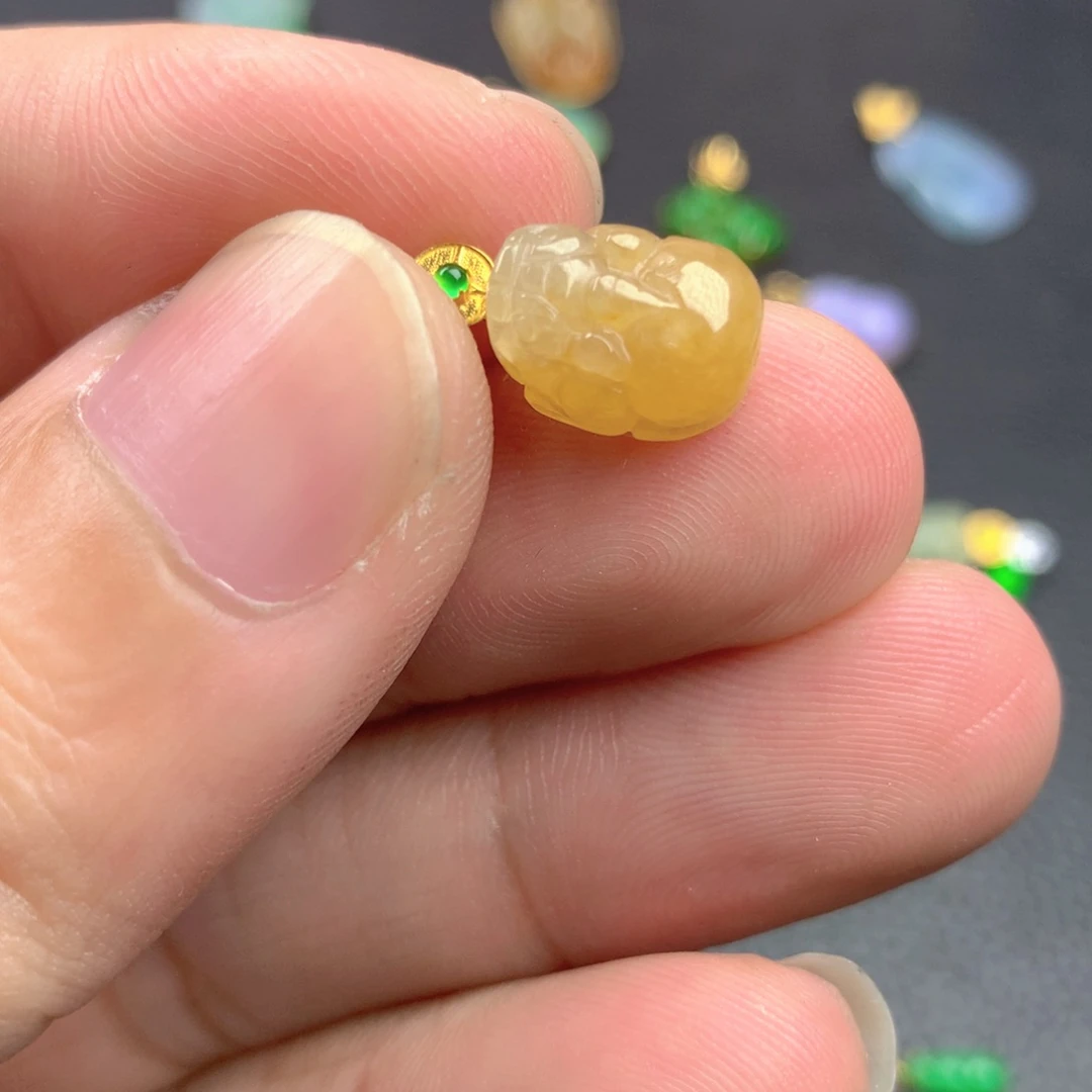 【闪购商品】颈饰18K金镶嵌翡翠翡翠