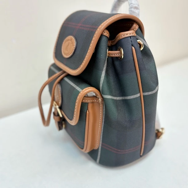 56870 韩版B家 小号织物拼牛皮双肩包，尺寸：20*18cm