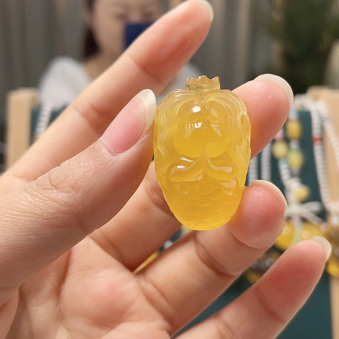 未镶嵌琥珀裸石琥珀吊坠