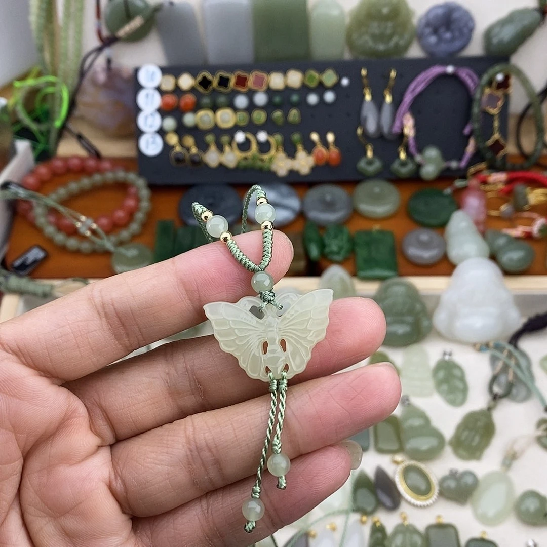 和田玉未镶嵌吊坠(不含链)