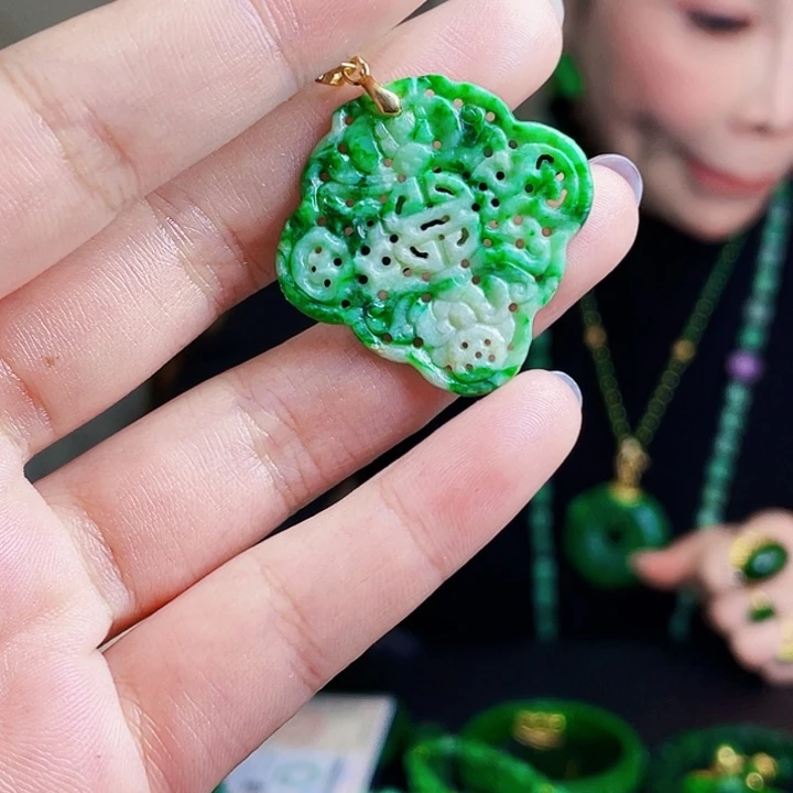 翡翠银S925镶嵌颈饰多样性