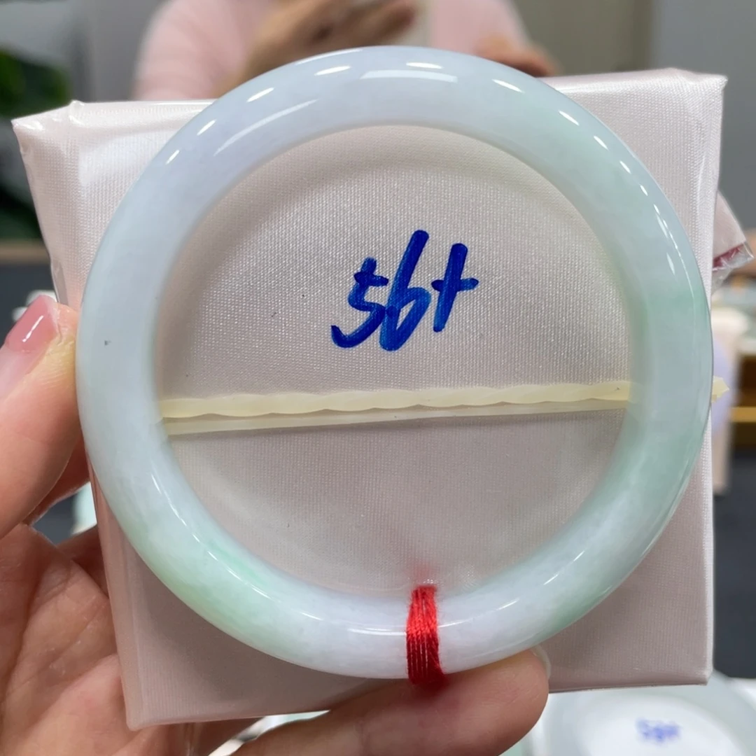 翡翠未镶嵌手镯翡翠
