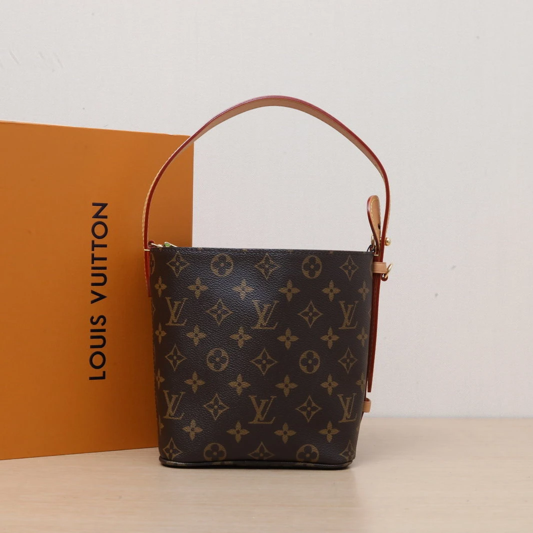 95新 LouisVuitton/路易威登 小花6枫ALL IN BB 小号手袋 老花