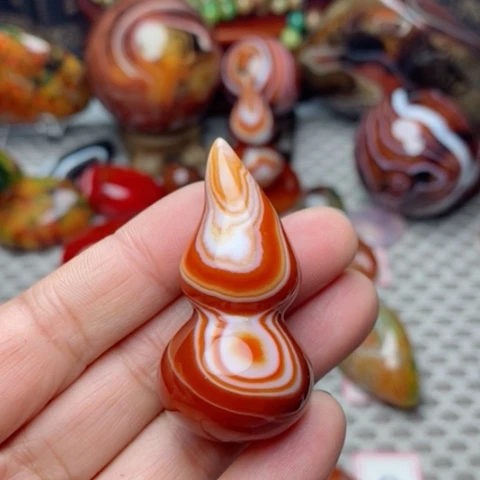 未镶嵌玛瑙/玉髓珠宝奇石