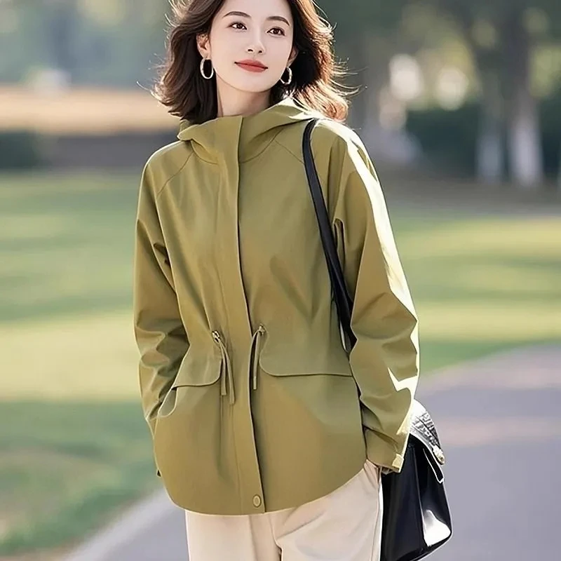 早春装女款2025年新款独特超好看减龄漂亮洋气小个子休闲绿色外套