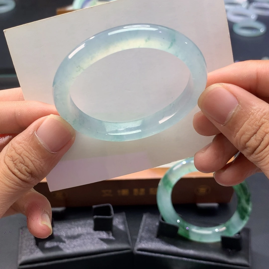 翡翠未镶嵌手镯闪购30