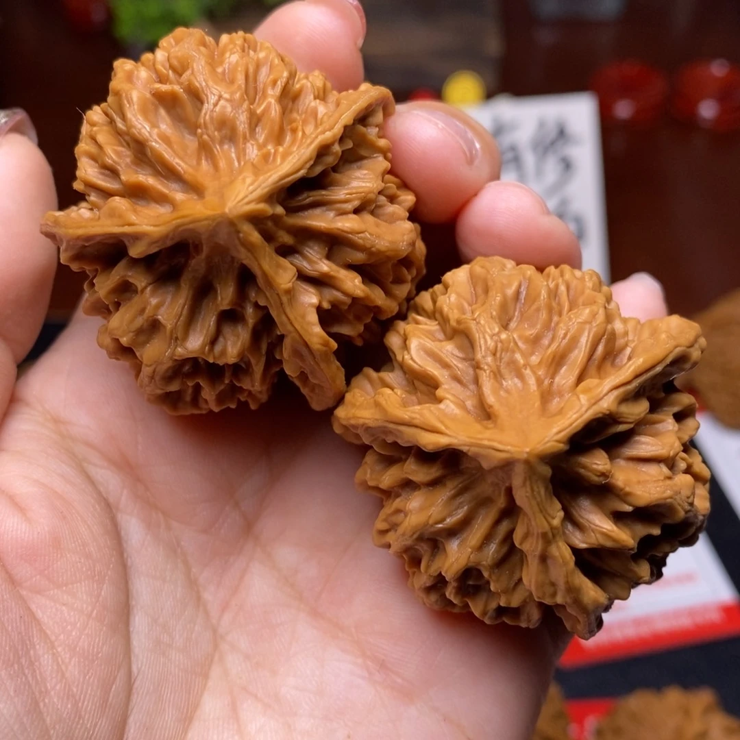 文玩核桃把件帝王三棱4.4