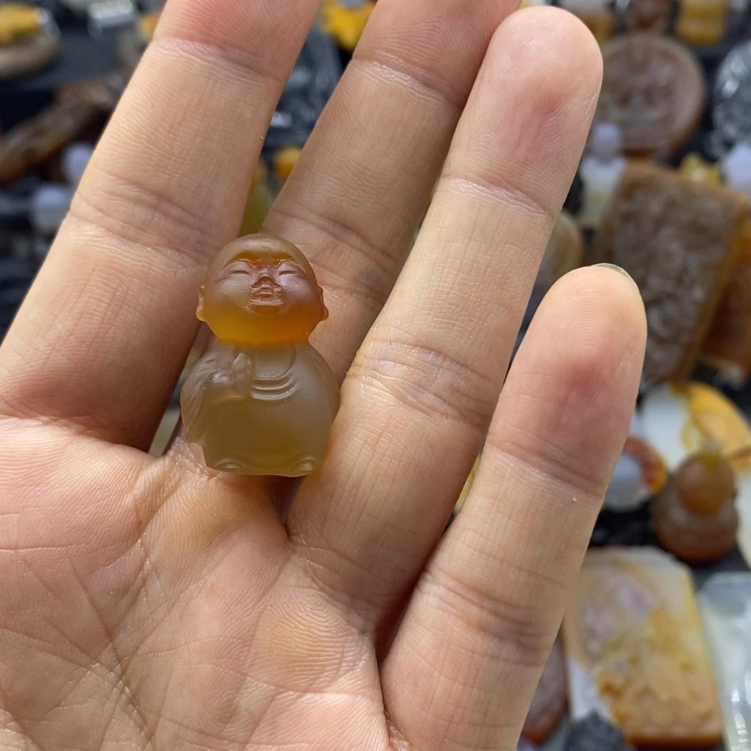 瑞***猪玛瑙/玉髓颈饰未镶嵌