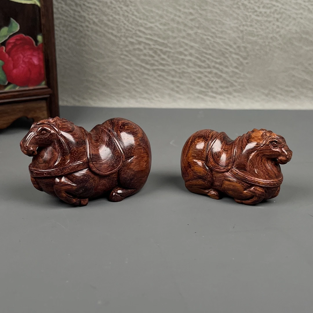 正宗海南黄花梨唐马手把件生肖马纹理清晰材质保真送礼多样发一