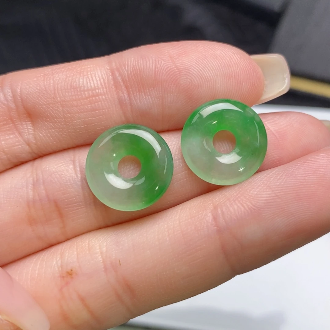 未镶嵌翡翠耳饰甜甜圈