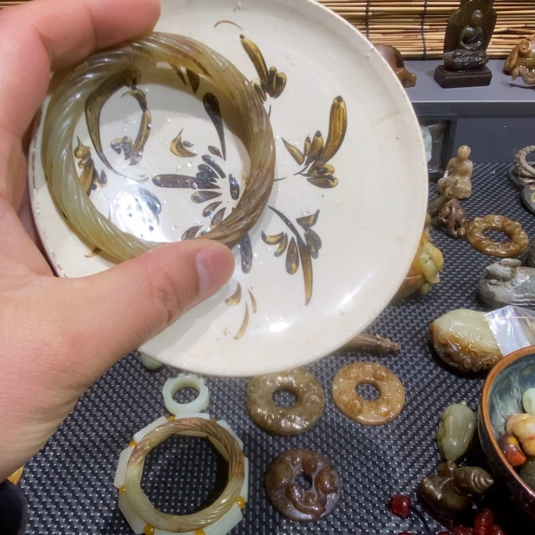 和田玉（糖玉）手链未镶嵌猪*豆