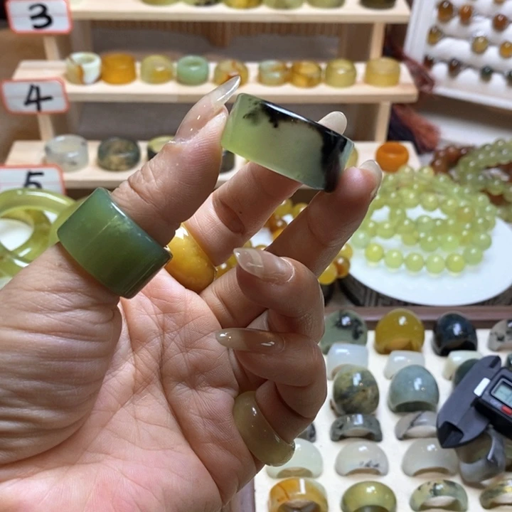 ****໑蛇纹石玉未镶嵌吊坠(不含链)