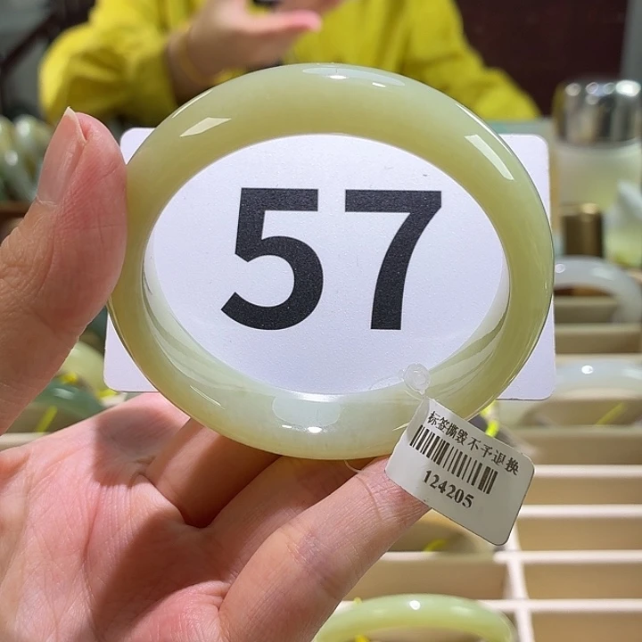 和田玉未镶嵌手镯61