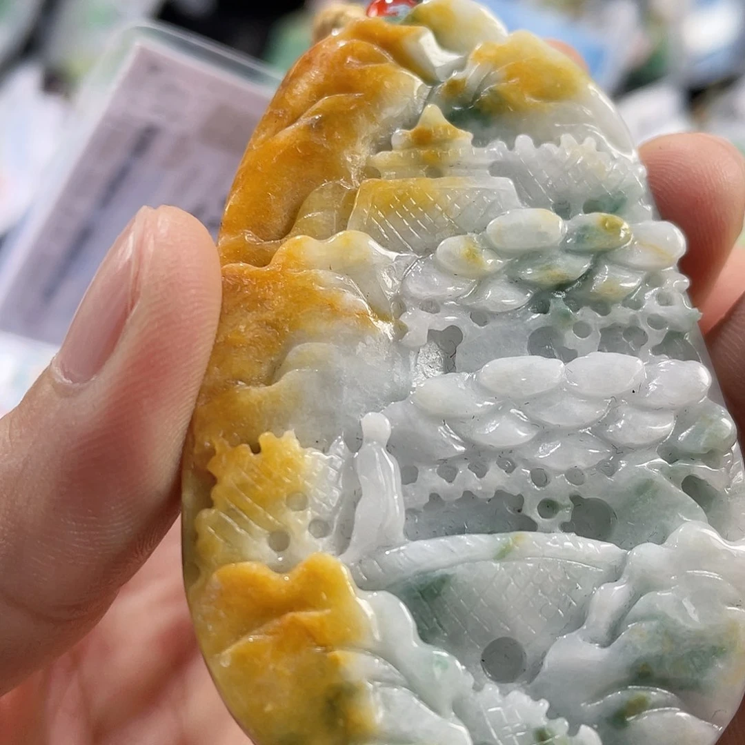 颈饰未镶嵌翡翠一个