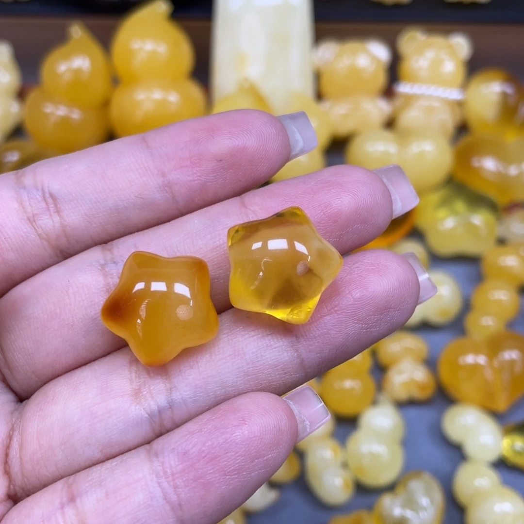 小****琥珀未镶嵌珠宝奇石